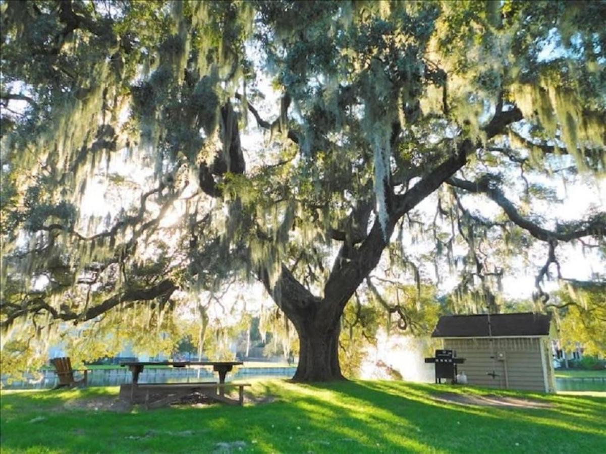 St. Simons Island H8 Cute Well Equipped Upstairs Unit 2 Pools King Bed And Queen Bed 빌라 외부 사진